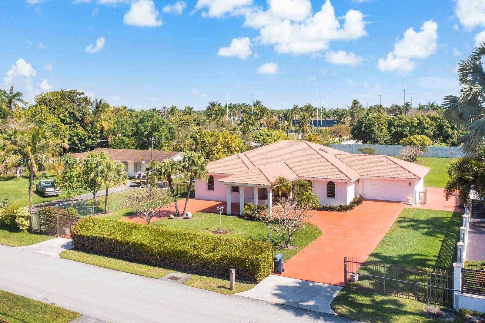 Small Image of 161 SOUTH WEST 129TH AVE, Miami Number 9