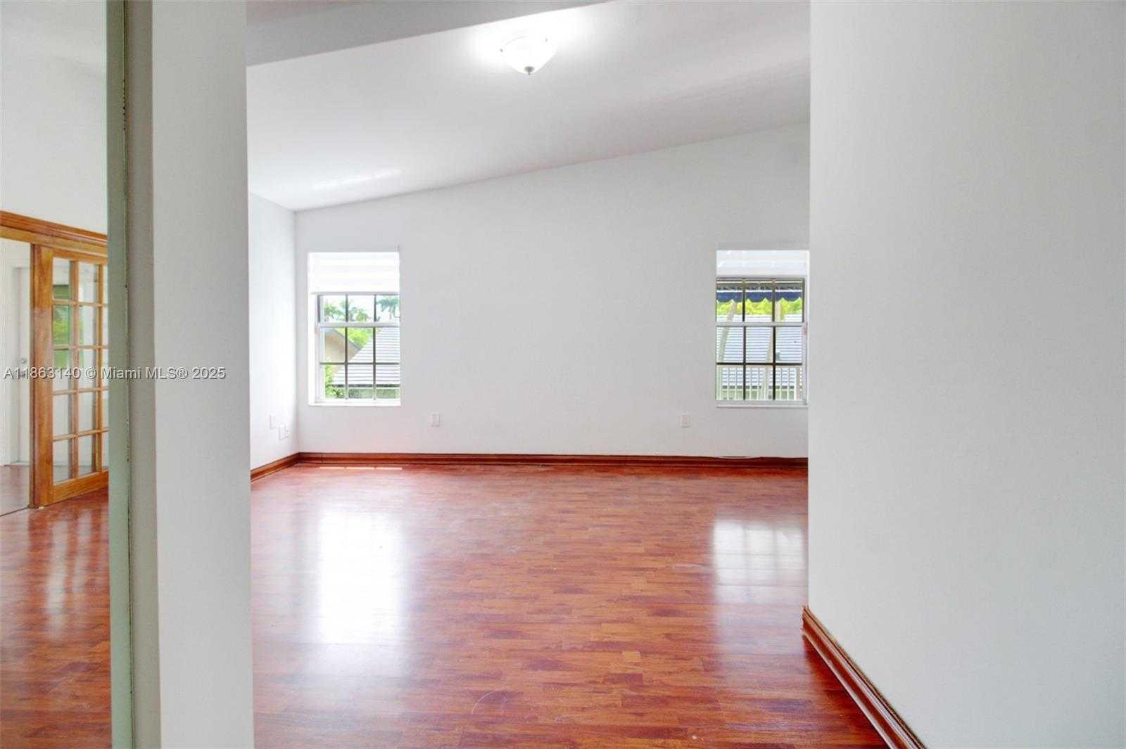 Small Image of 12370 SOUTH WEST 96TH ST, Miami Number 19