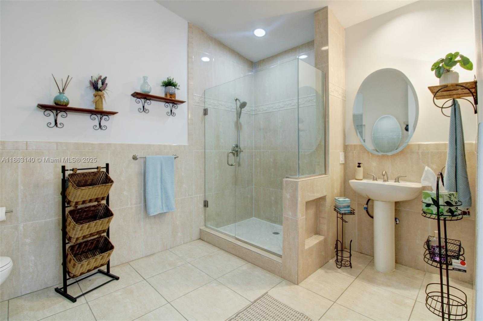 Small Image of 12370 SOUTH WEST 96TH ST, Miami Number 22