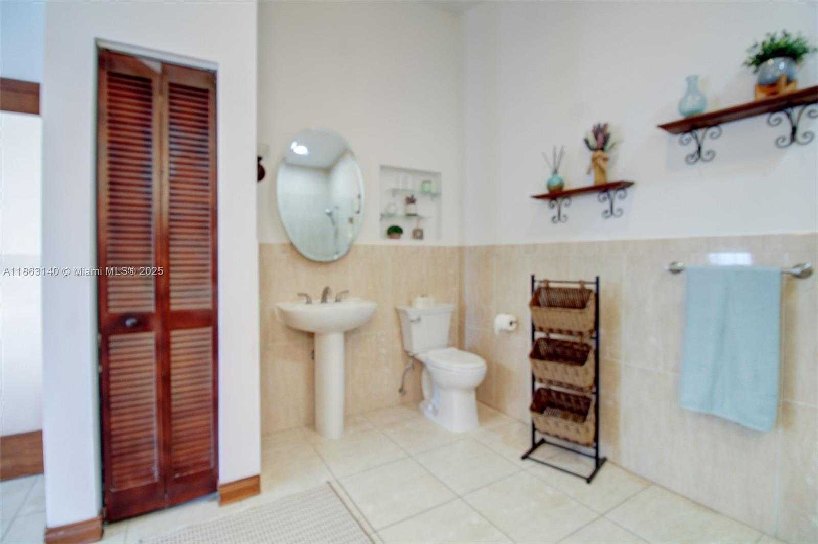 Small Image of 12370 SOUTH WEST 96TH ST, Miami Number 23