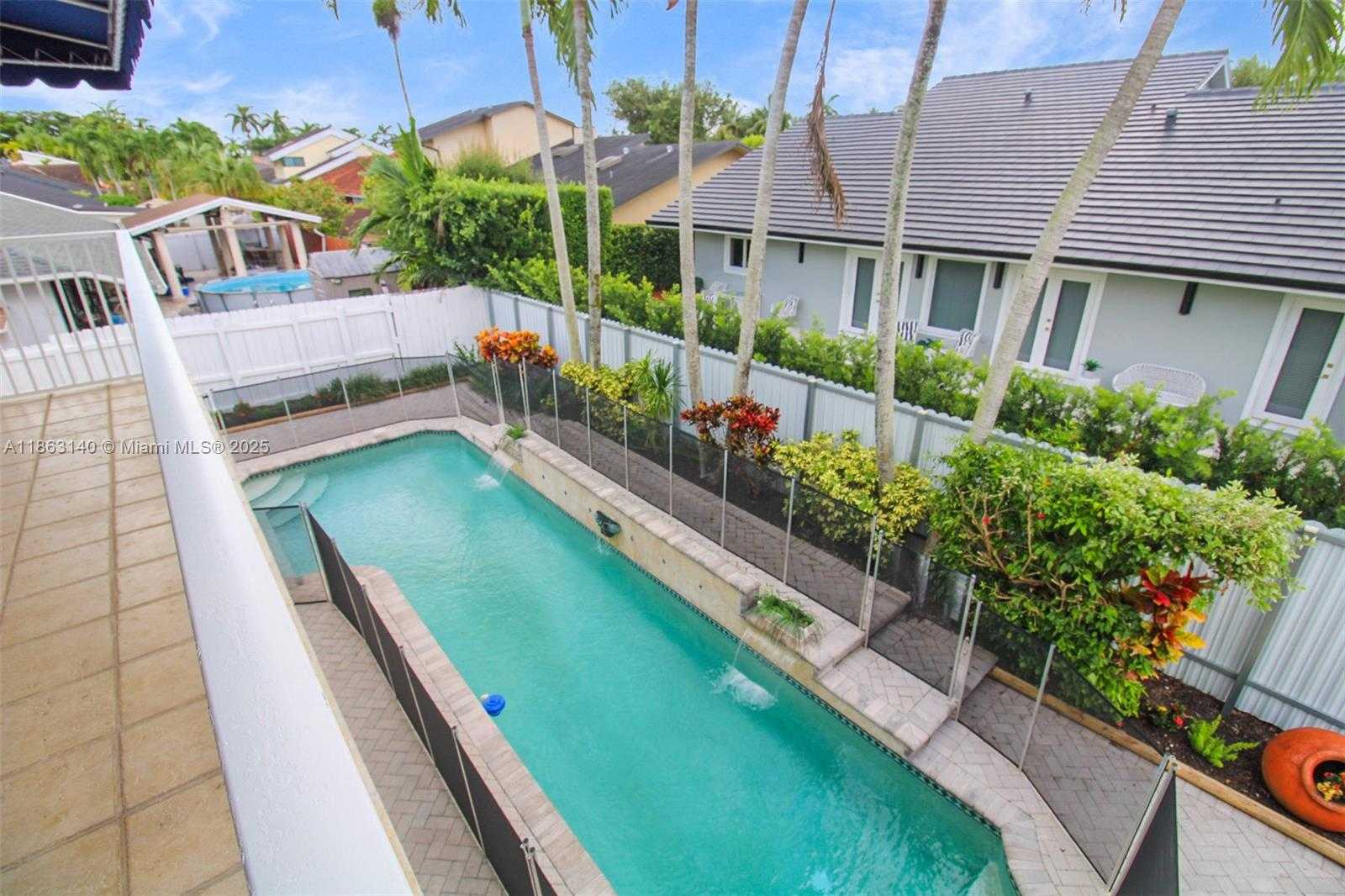 Small Image of 12370 SOUTH WEST 96TH ST, Miami Number 25