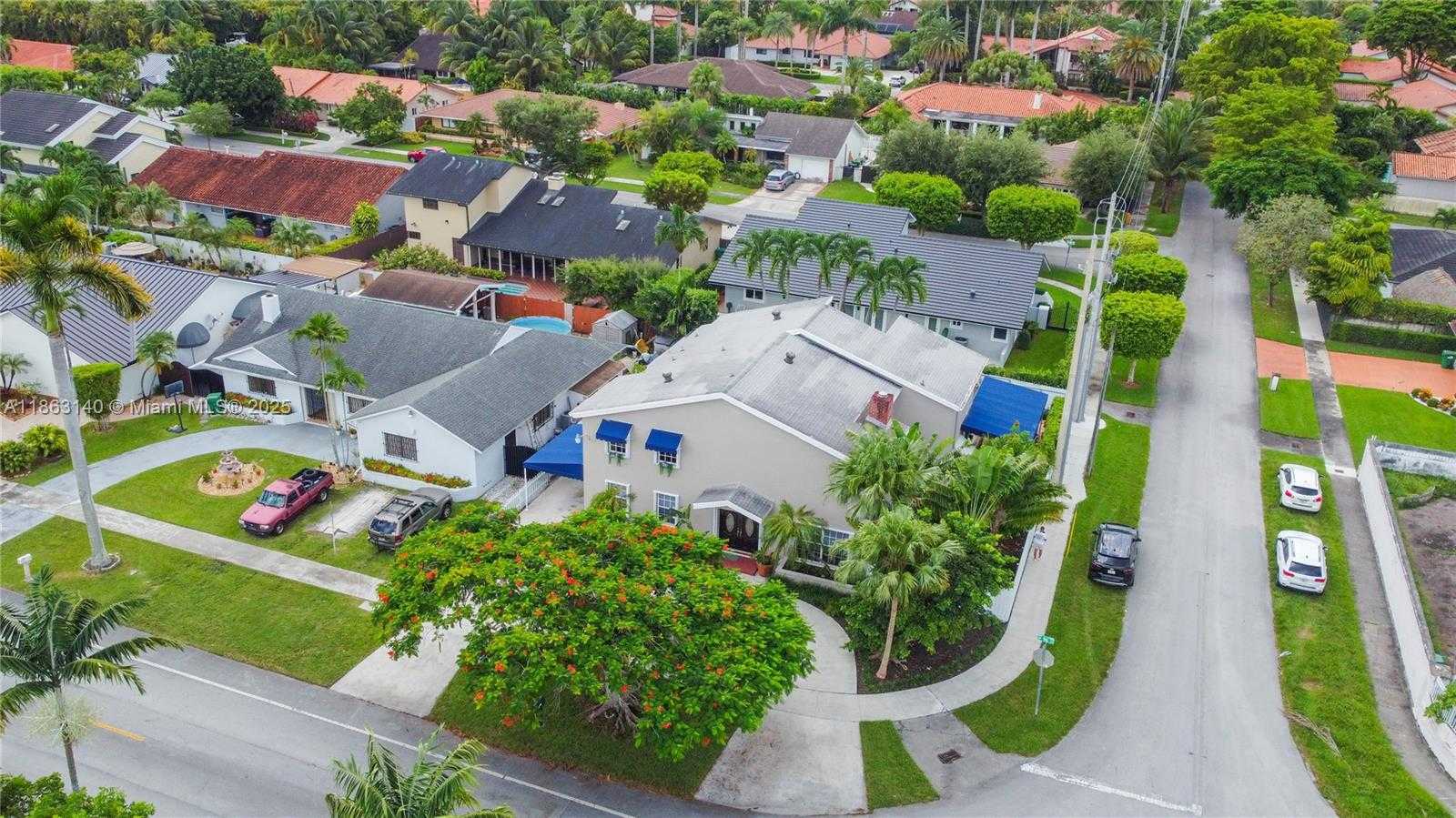 Small Image of 12370 SOUTH WEST 96TH ST, Miami Number 3