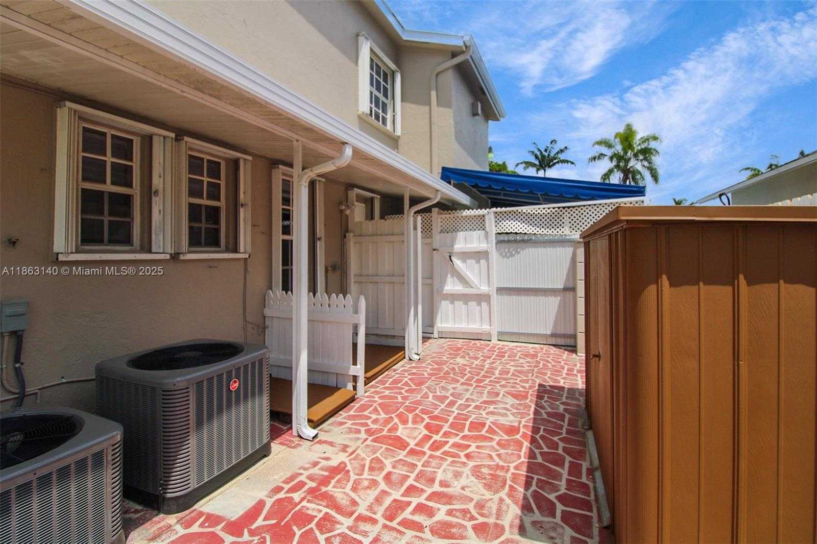 Small Image of 12370 SOUTH WEST 96TH ST, Miami Number 49