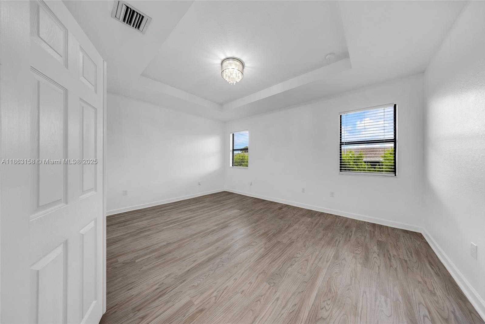 Small Image of 268 NORTH EAST 210TH WAY, Miami Number 26