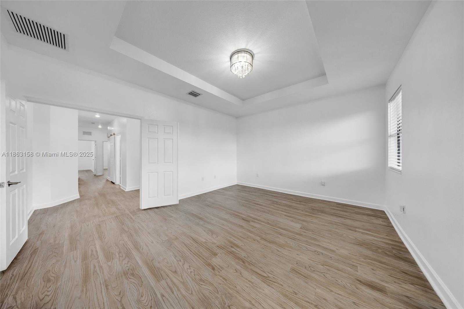 Small Image of 268 NORTH EAST 210TH WAY, Miami Number 27