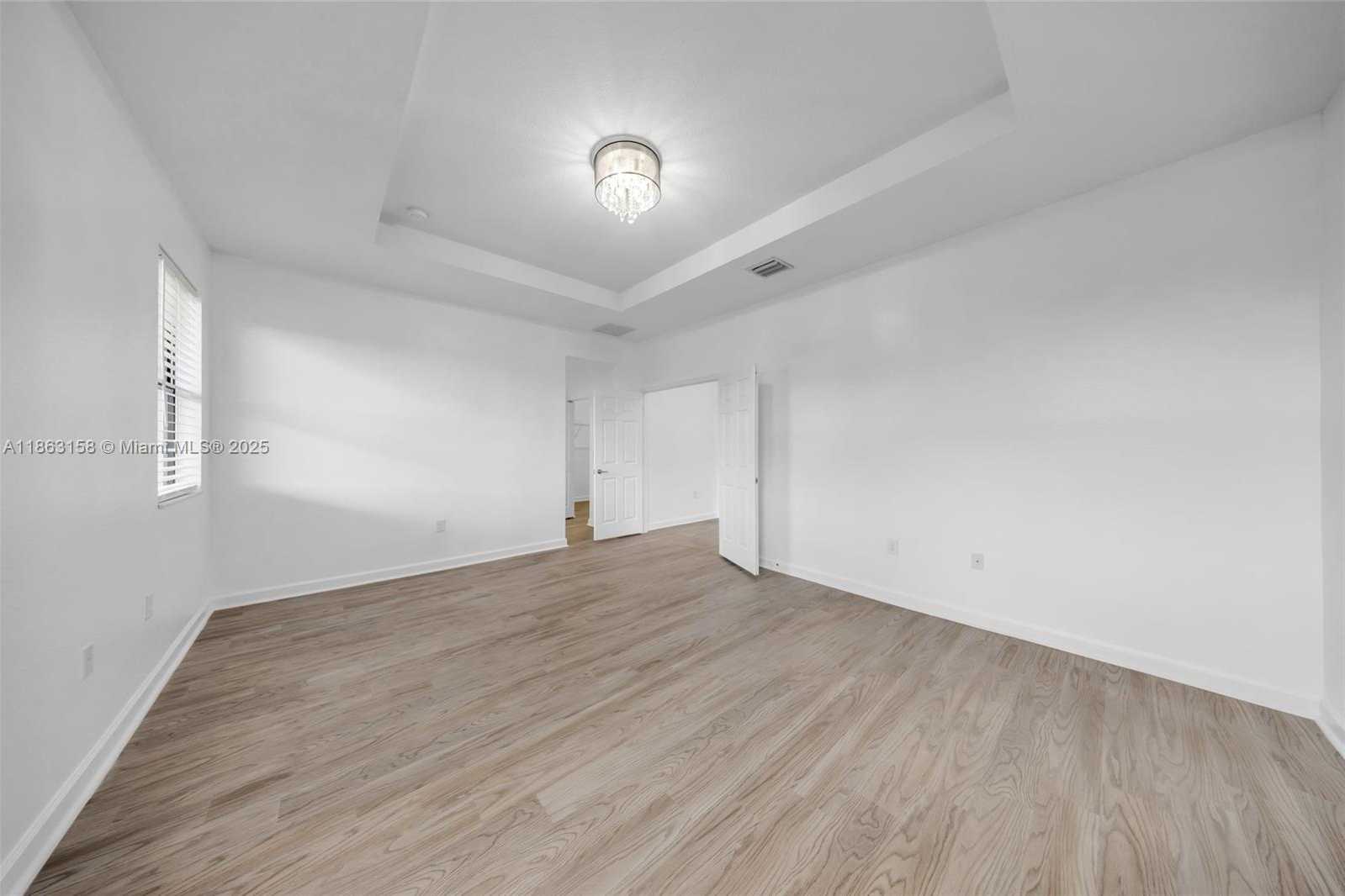Small Image of 268 NORTH EAST 210TH WAY, Miami Number 28