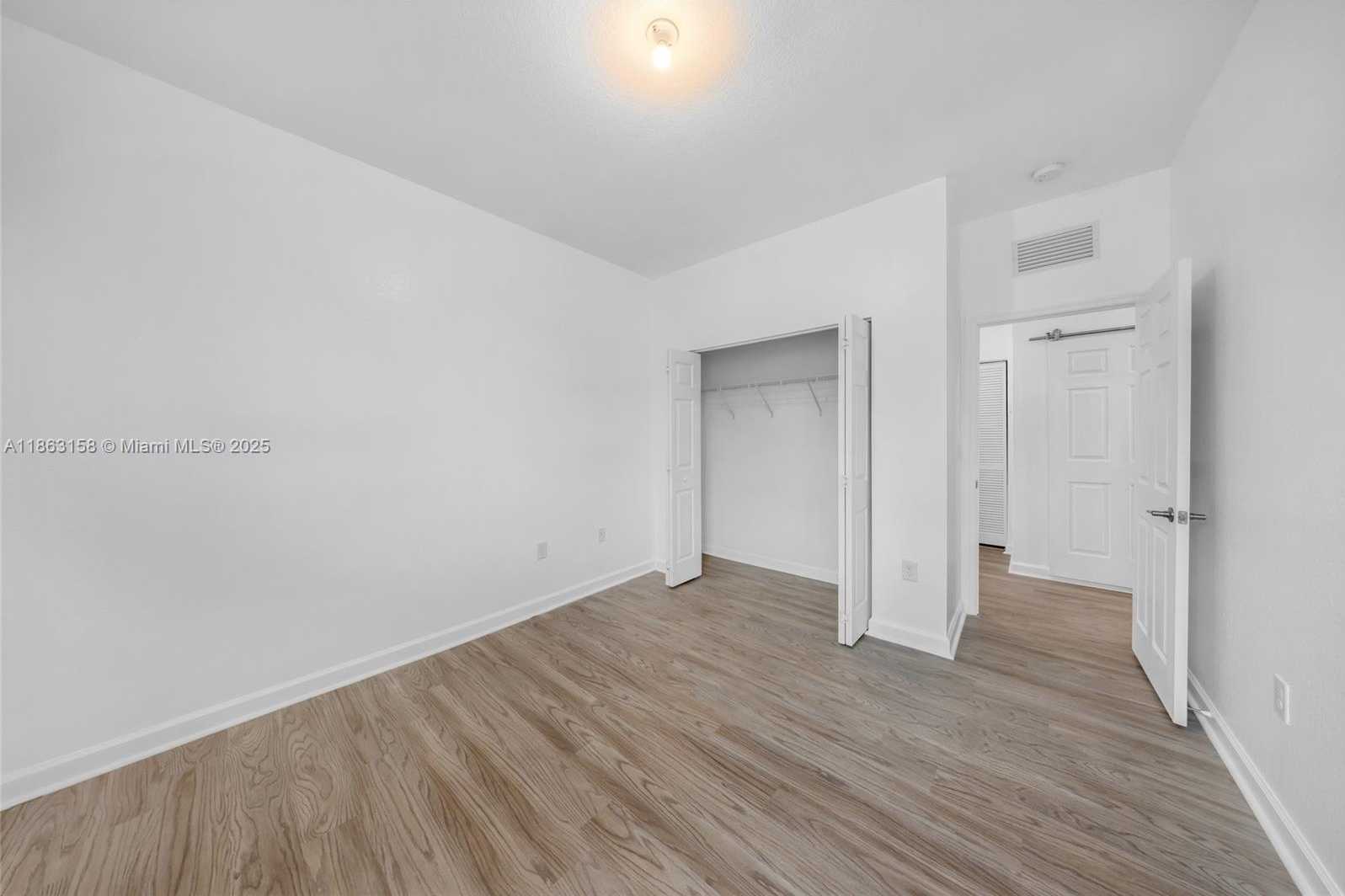 Small Image of 268 NORTH EAST 210TH WAY, Miami Number 41