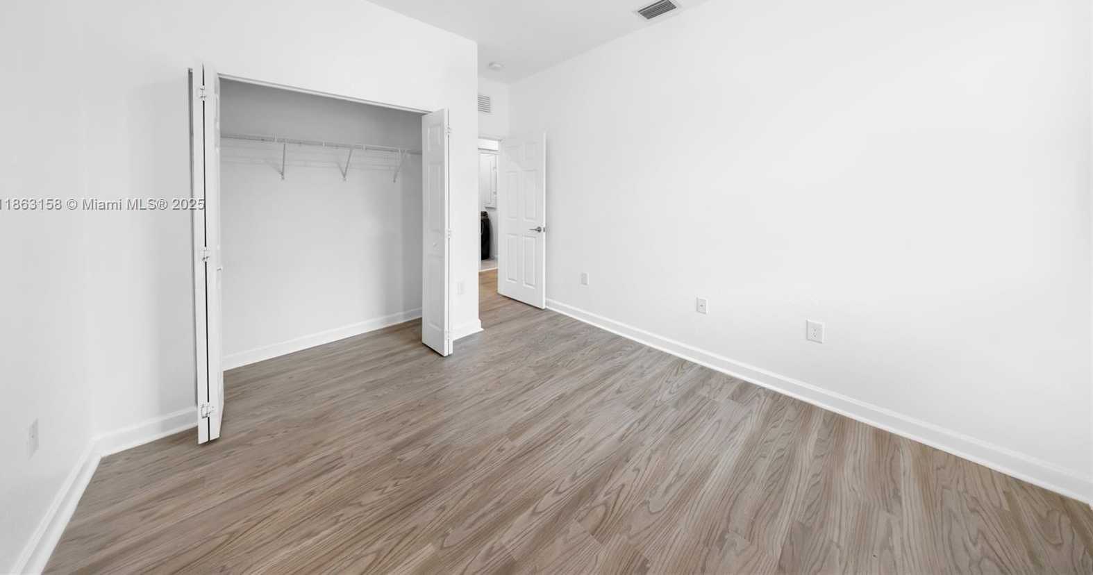 Small Image of 268 NORTH EAST 210TH WAY, Miami Number 42