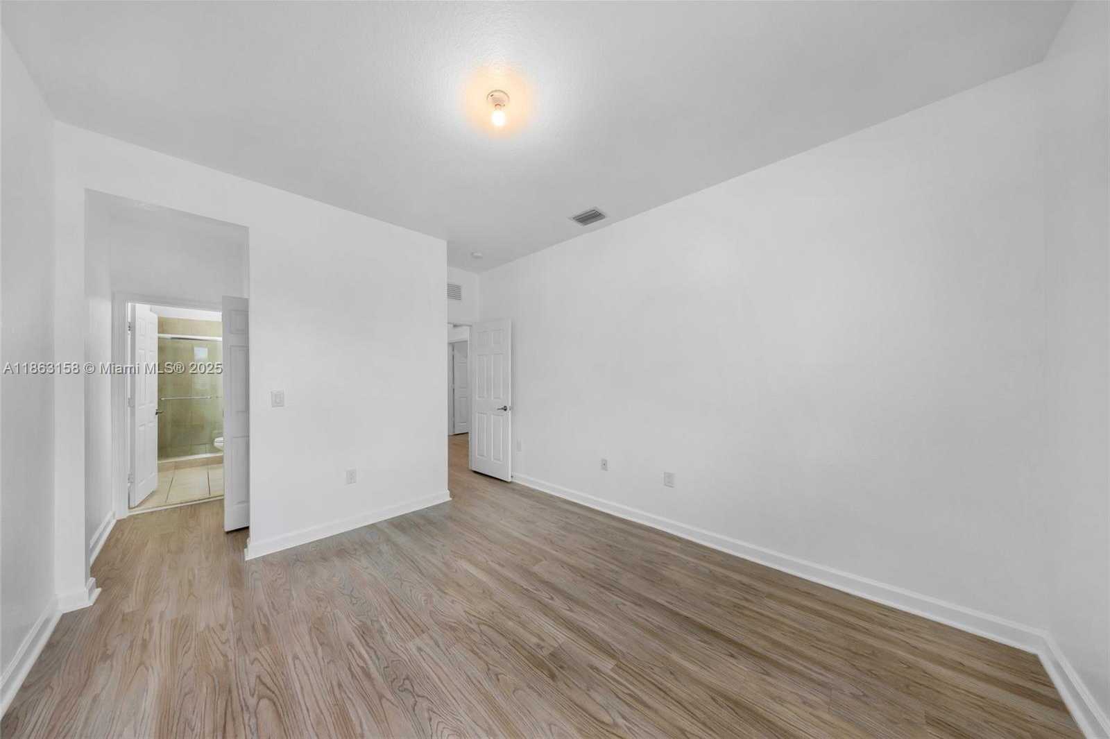 Small Image of 268 NORTH EAST 210TH WAY, Miami Number 49