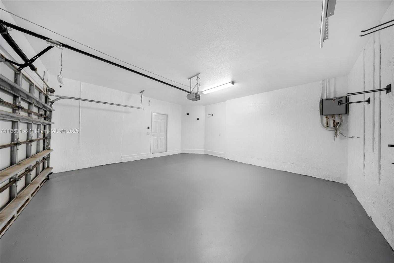 Small Image of 268 NORTH EAST 210TH WAY, Miami Number 53