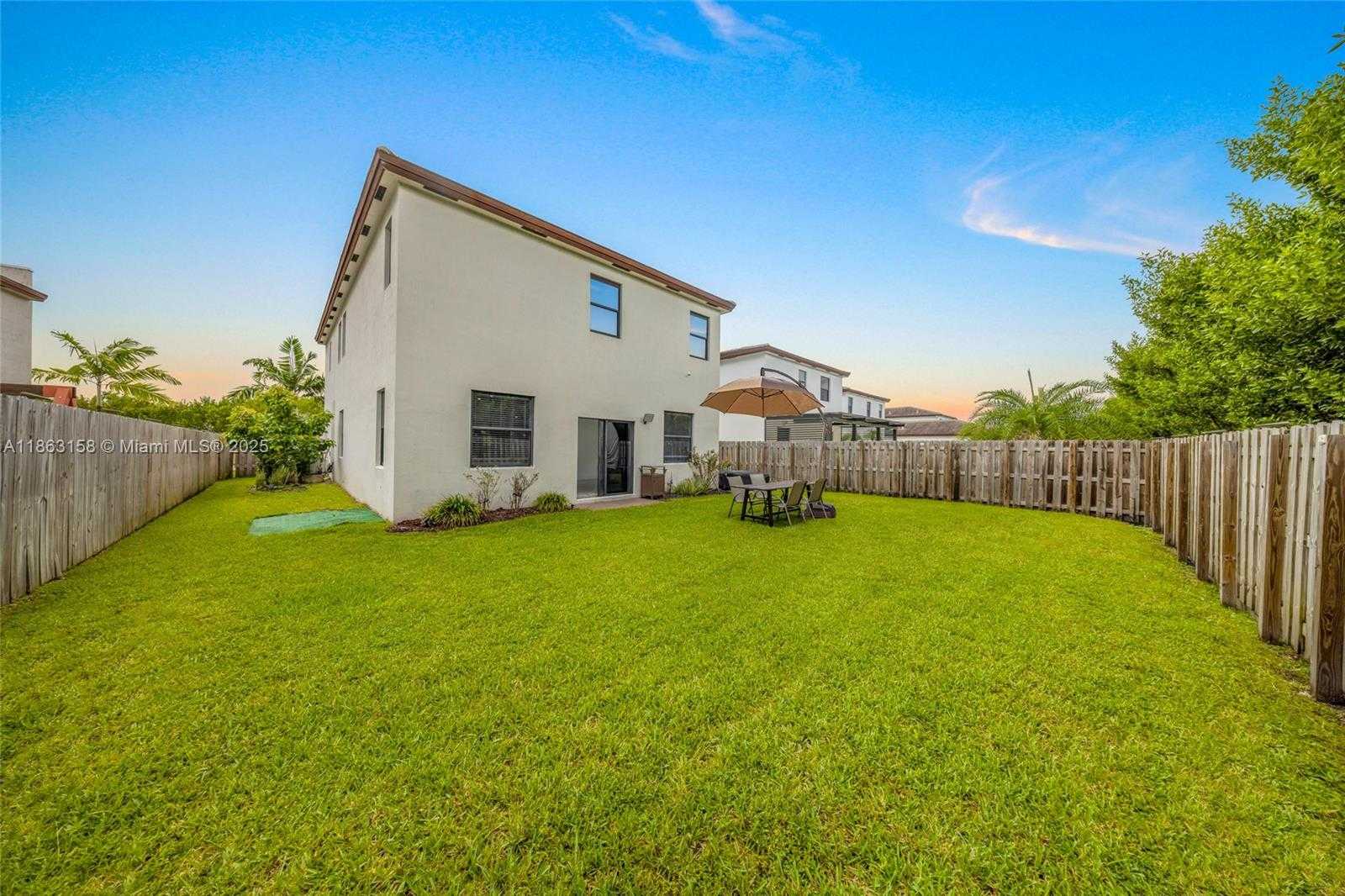Small Image of 268 NORTH EAST 210TH WAY, Miami Number 56