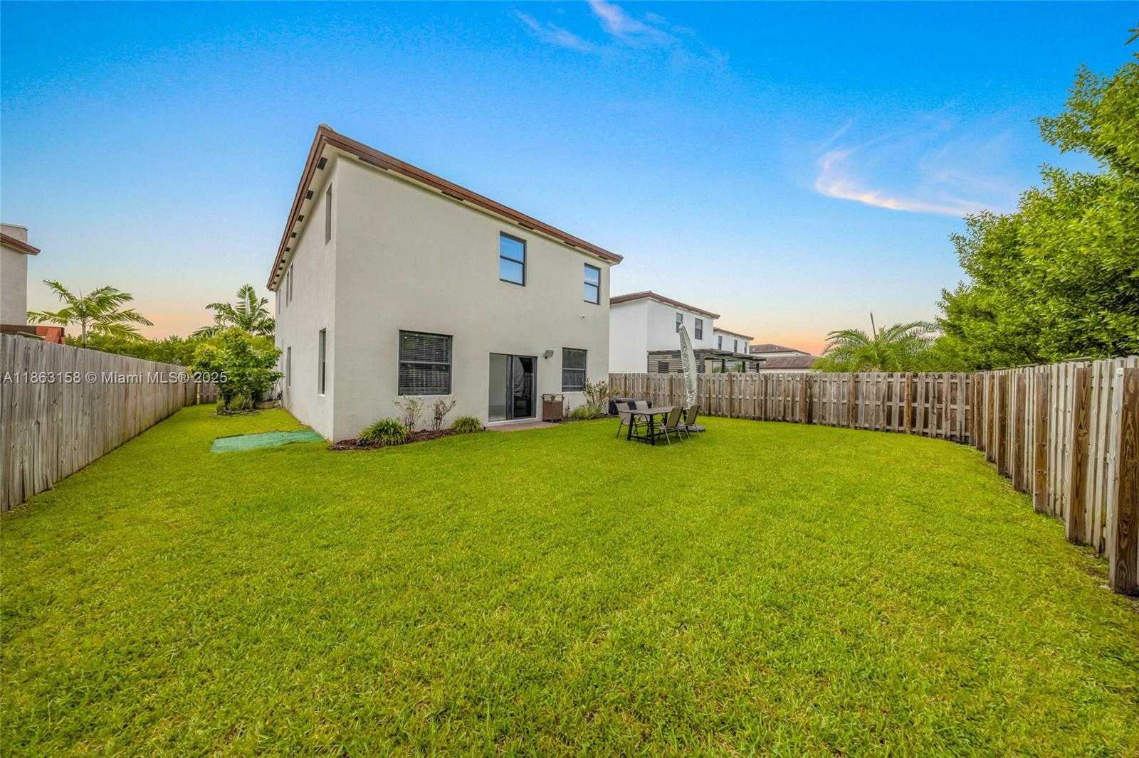 Small Image of 268 NORTH EAST 210TH WAY, Miami Number 57