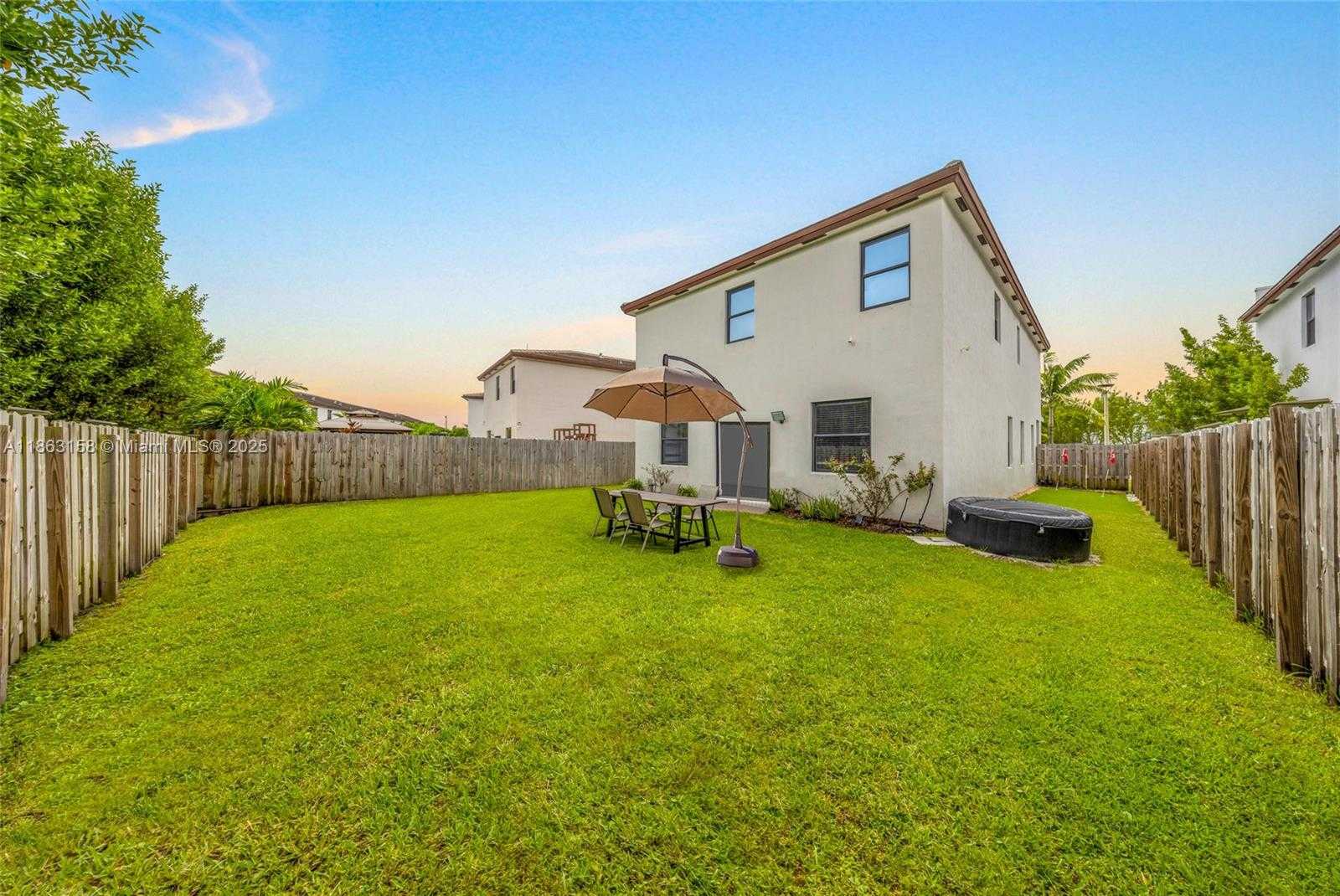 Small Image of 268 NORTH EAST 210TH WAY, Miami Number 60