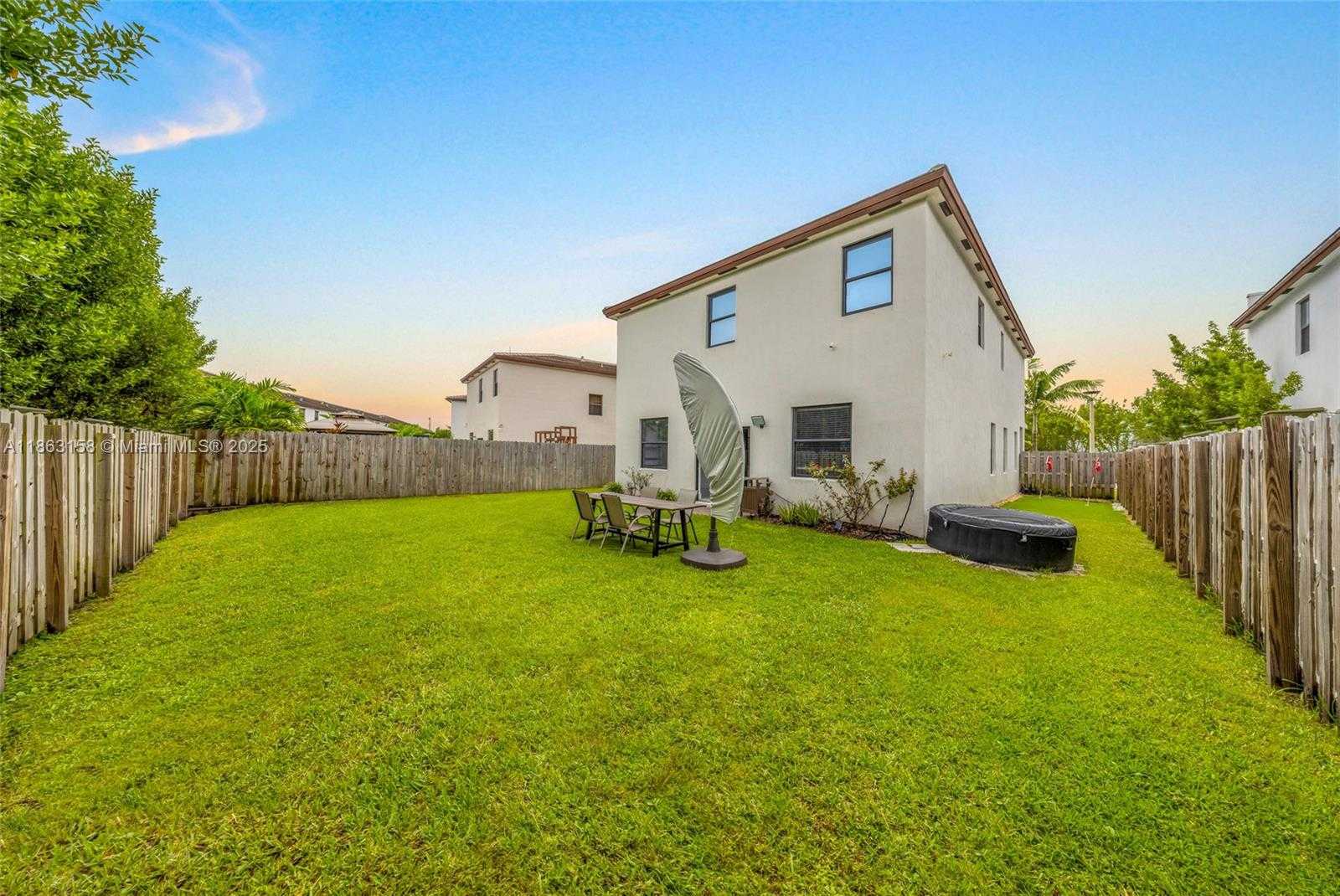 Small Image of 268 NORTH EAST 210TH WAY, Miami Number 61