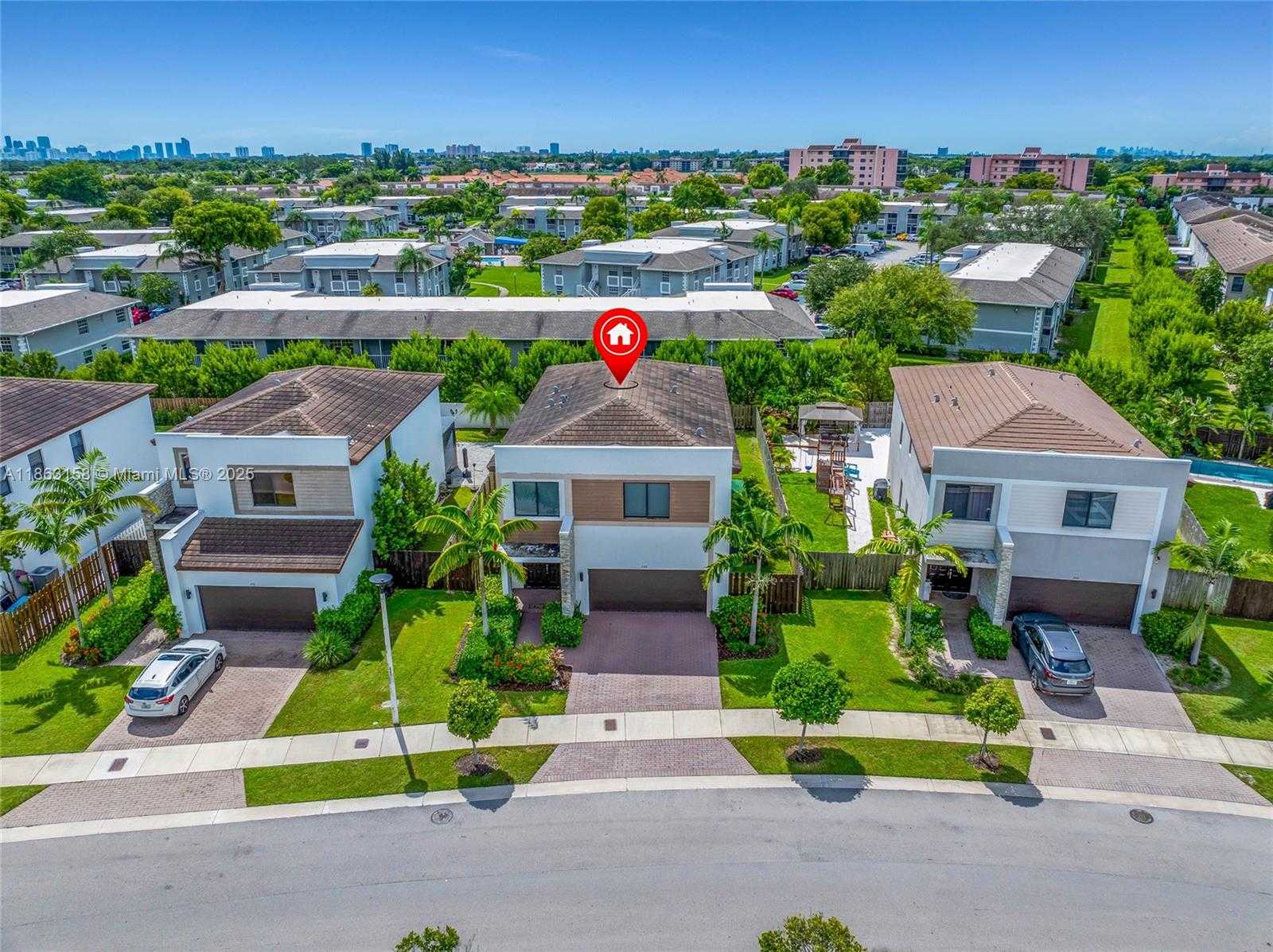 Small Image of 268 NORTH EAST 210TH WAY, Miami Number 67
