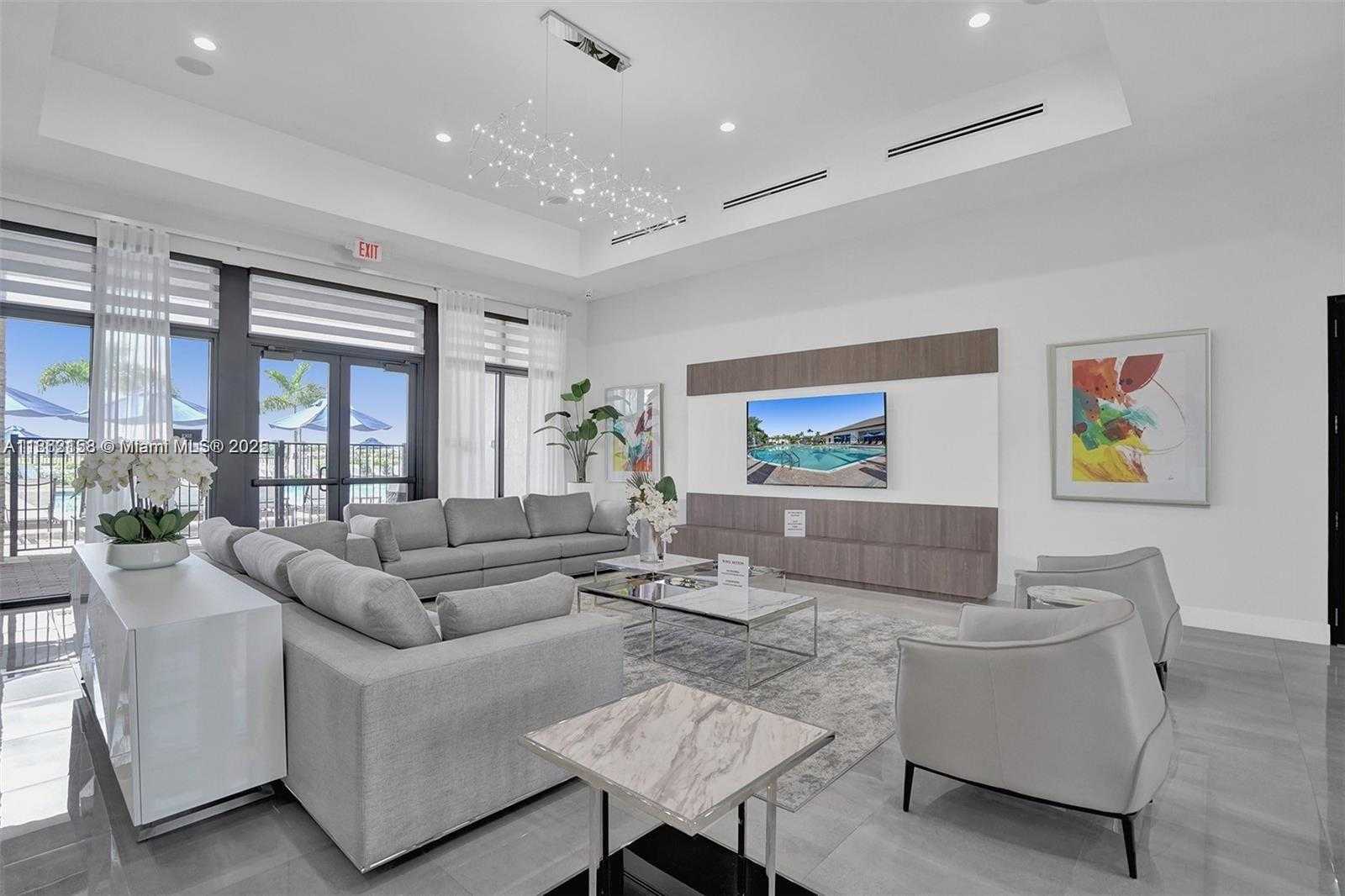 Small Image of 268 NORTH EAST 210TH WAY, Miami Number 69
