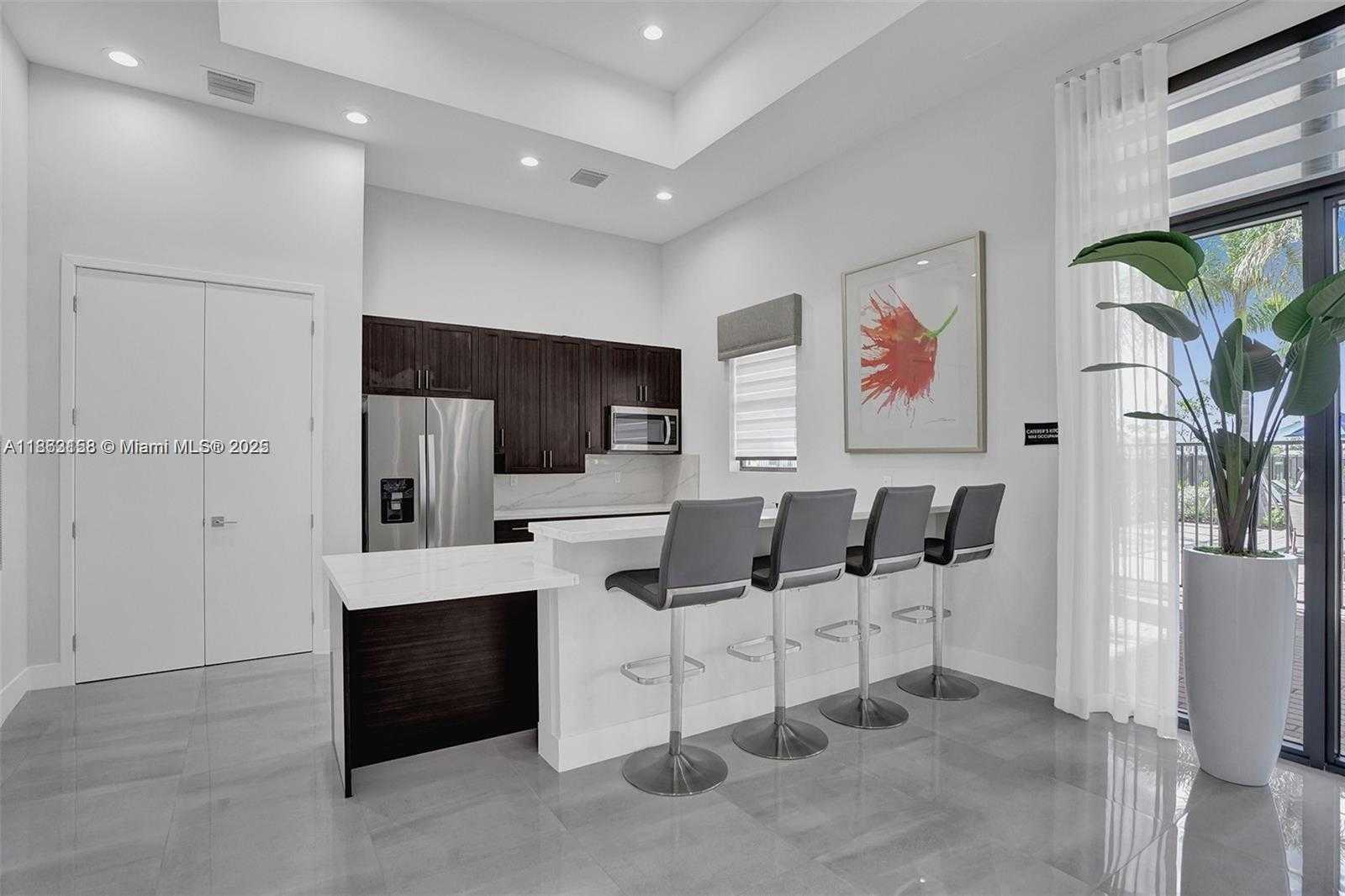 Small Image of 268 NORTH EAST 210TH WAY, Miami Number 70