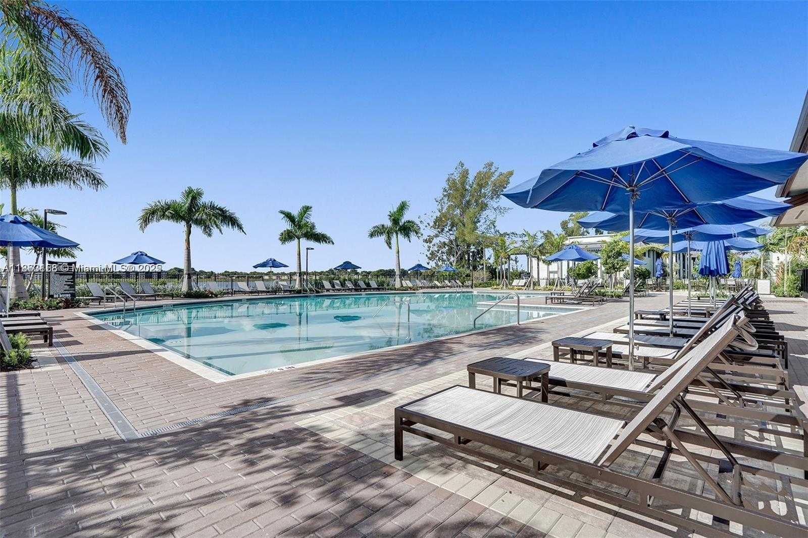 Small Image of 268 NORTH EAST 210TH WAY, Miami Number 75