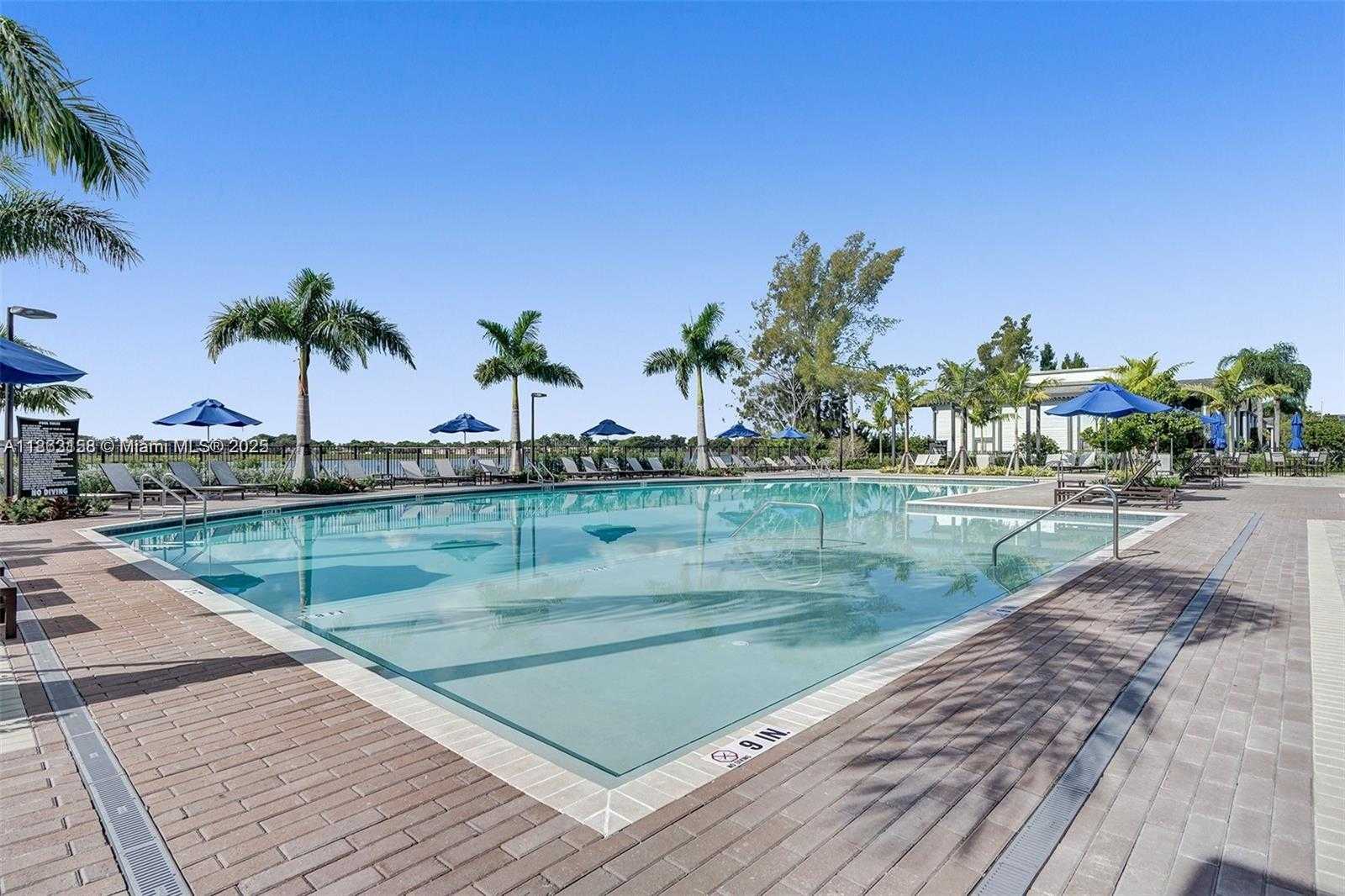 Small Image of 268 NORTH EAST 210TH WAY, Miami Number 77