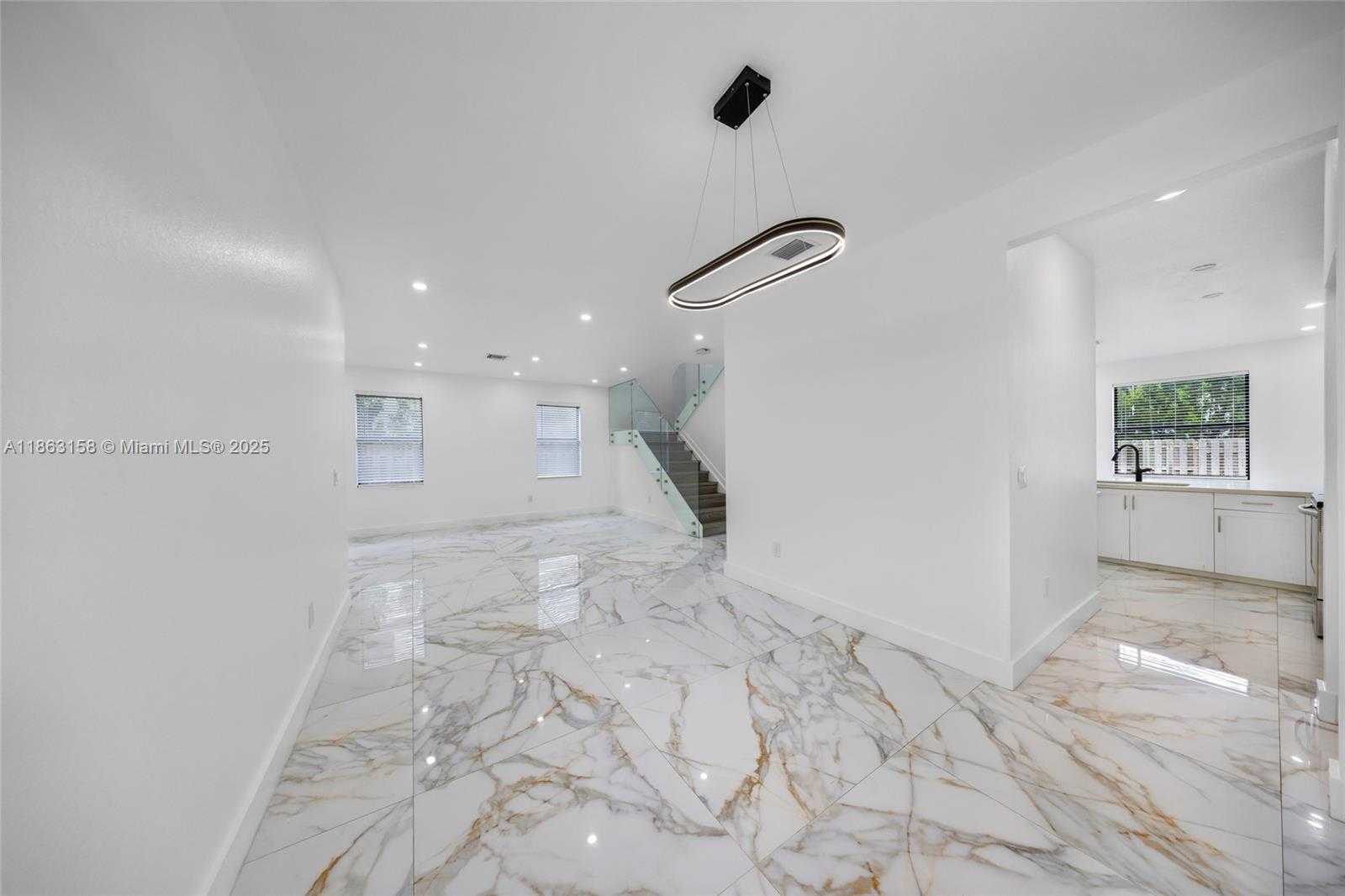 Small Image of 268 NORTH EAST 210TH WAY, Miami Number 8