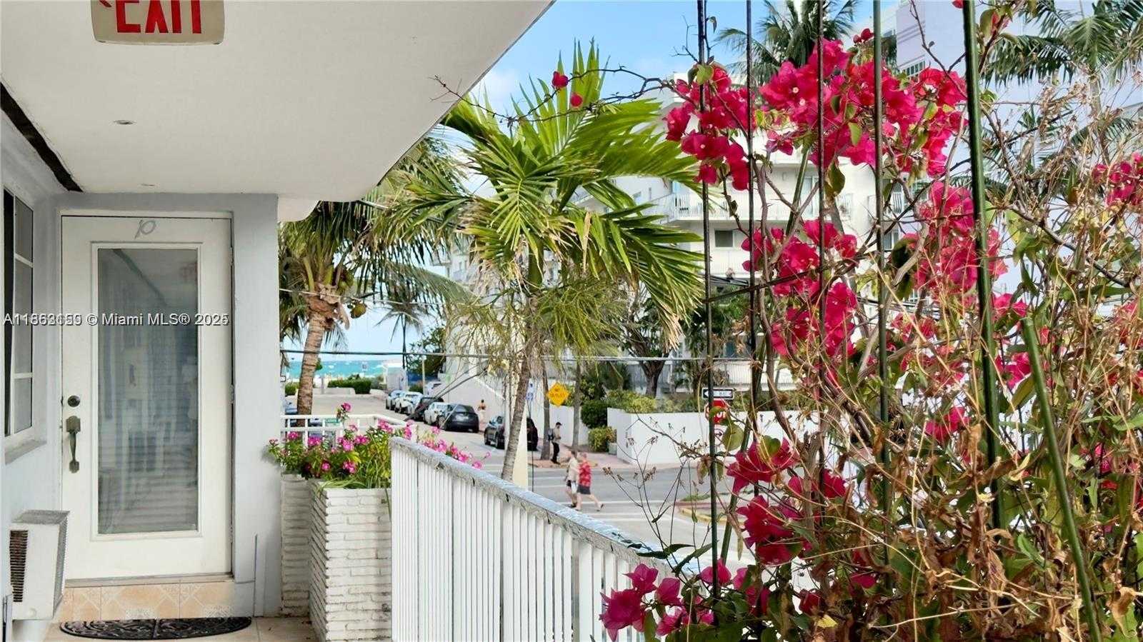 Small Image of 4201 INDIAN CREEK DR #8, Miami Beach Number 7