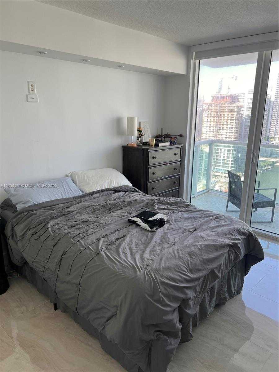 Small Image of 31 SOUTH EAST 5TH ST #2801, Miami Number 16