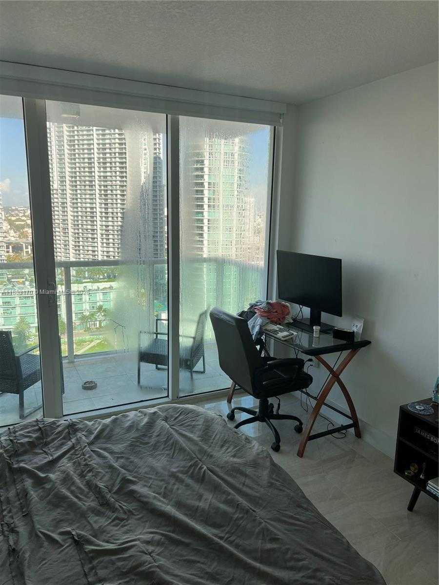 Small Image of 31 SOUTH EAST 5TH ST #2801, Miami Number 17