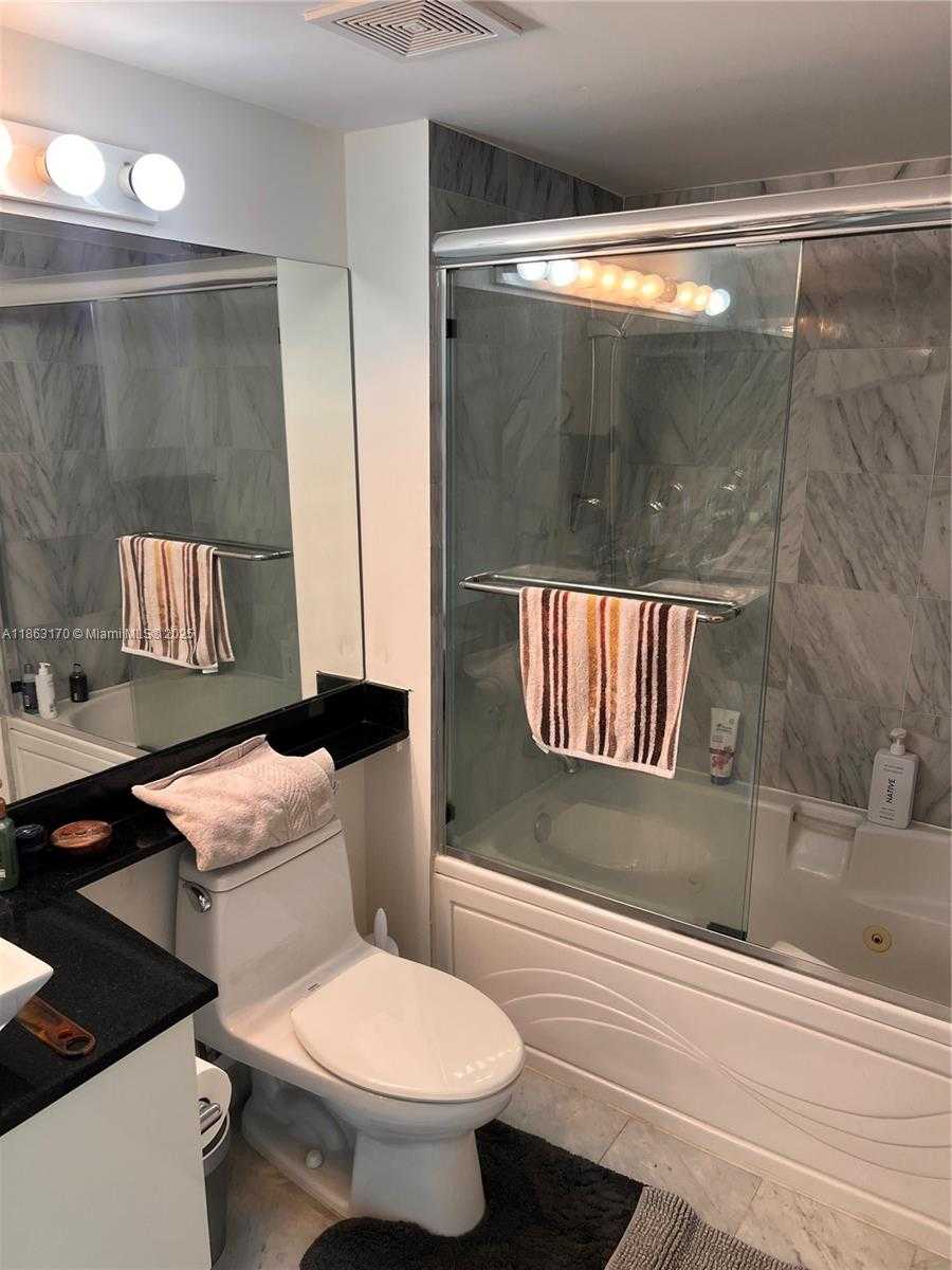 Small Image of 31 SOUTH EAST 5TH ST #2801, Miami Number 25