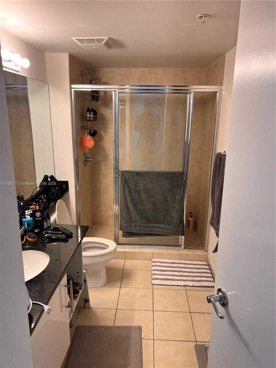 Small Image of 31 SOUTH EAST 5TH ST #2801, Miami Number 32
