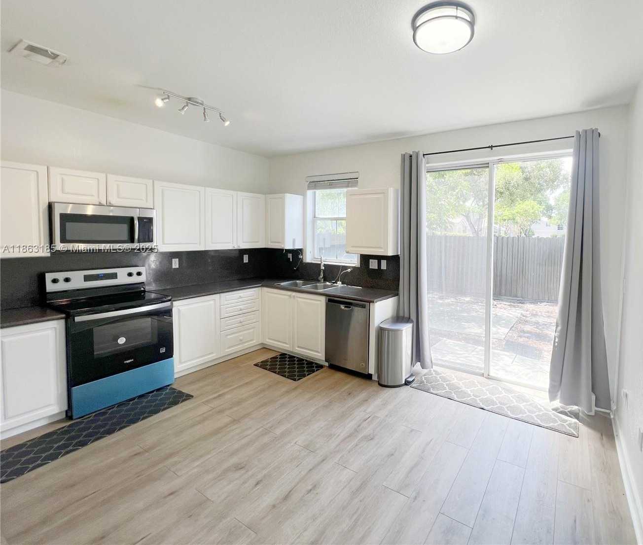 Small Image of 5430 NORTH WEST 107TH AVE #606, Doral Number 10