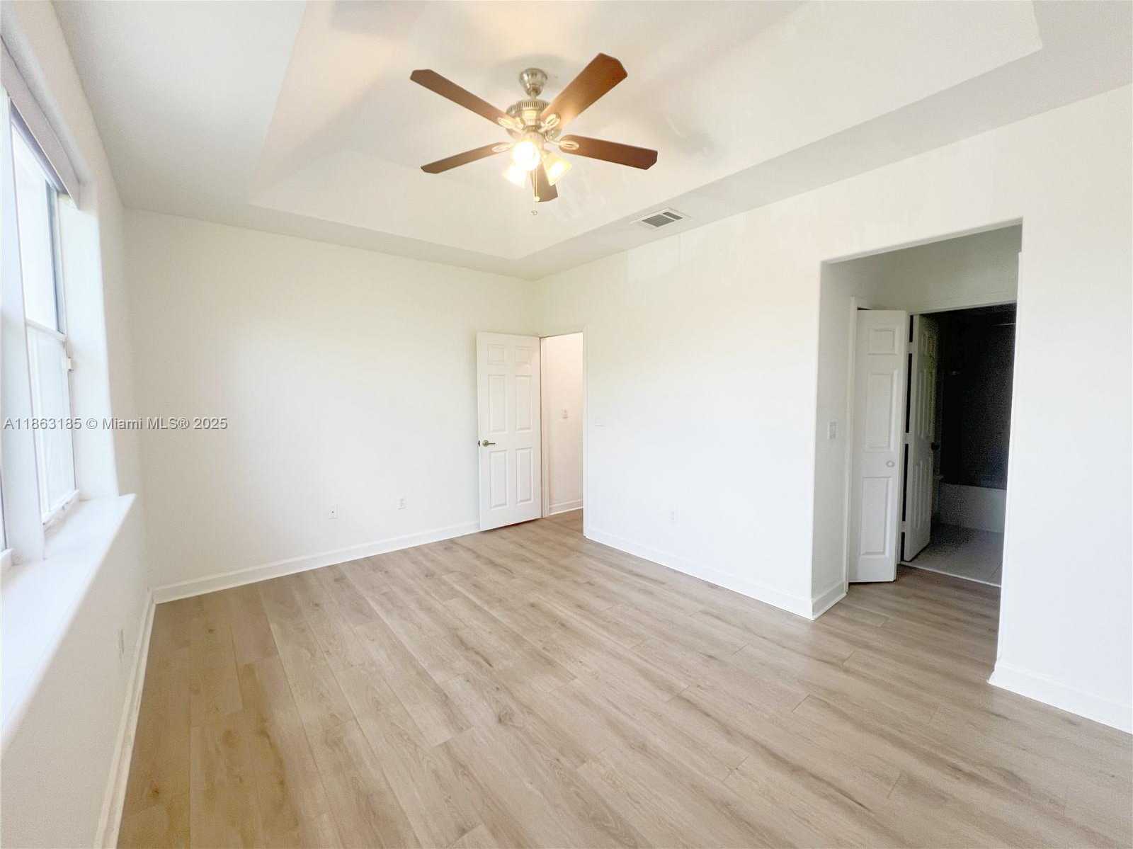 Small Image of 5430 NORTH WEST 107TH AVE #606, Doral Number 13