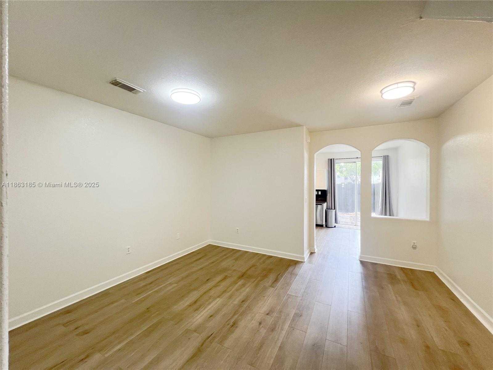 Small Image of 5430 NORTH WEST 107TH AVE #606, Doral Number 6