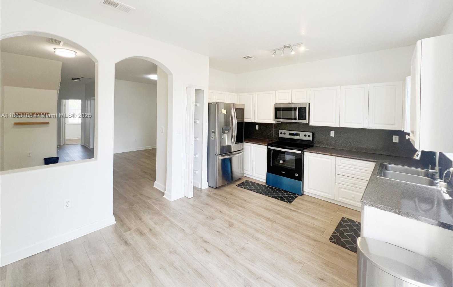 Small Image of 5430 NORTH WEST 107TH AVE #606, Doral Number 8