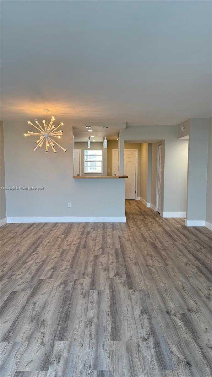 Small Image of 1750 NORTH EAST 191ST ST #725-4, Miami Number 4