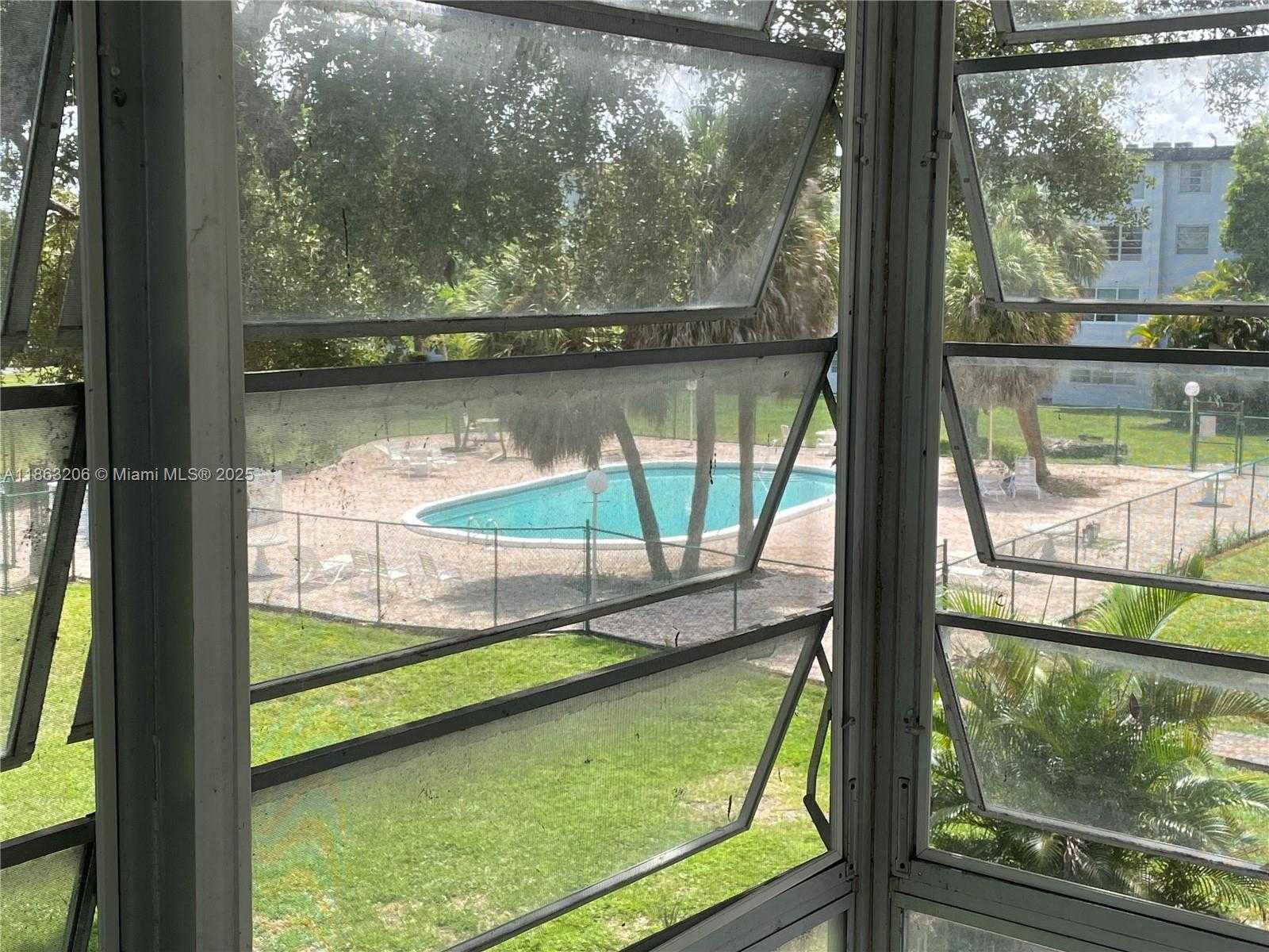 Small Image of 447 NORTH EAST 195TH ST #317, Miami Number 11