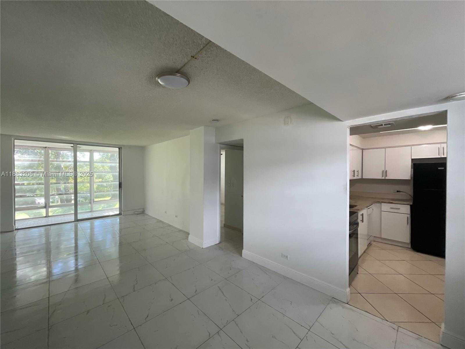 Small Image of 447 NORTH EAST 195TH ST #317, Miami Number 5