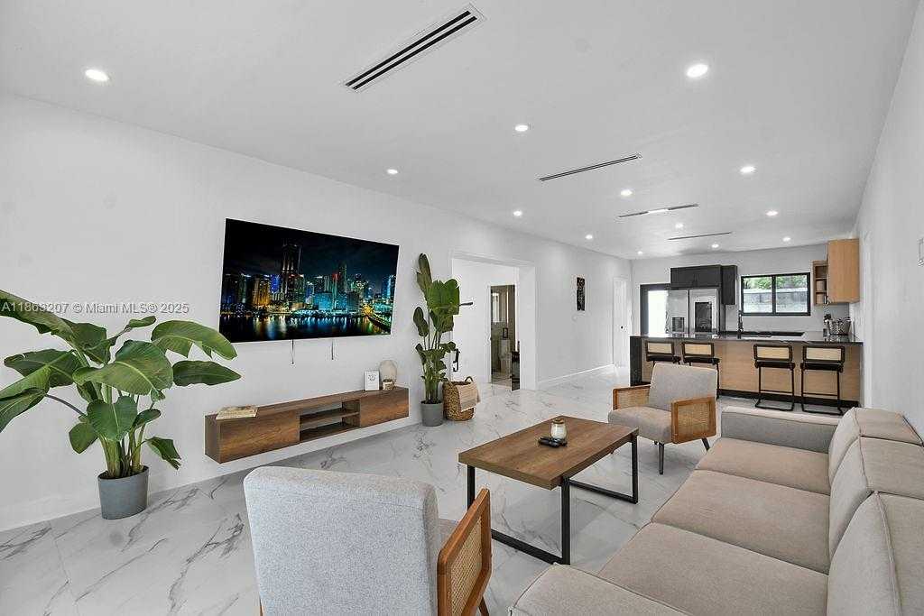 Small Image of 187 NORTH WEST 53RD ST, Miami Number 5