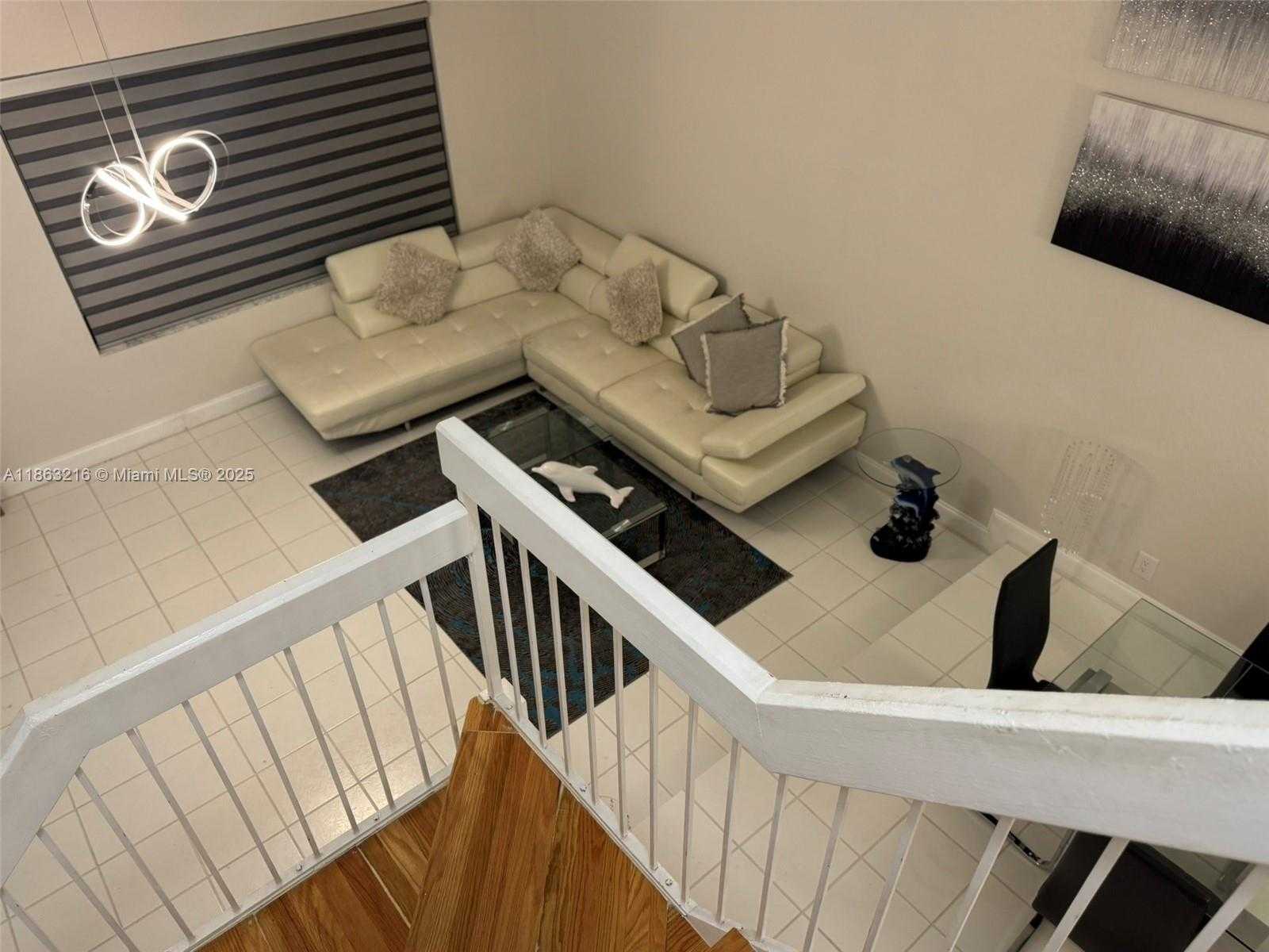 Small Image of 331 PATIO VILLAGE TER, Weston Number 8