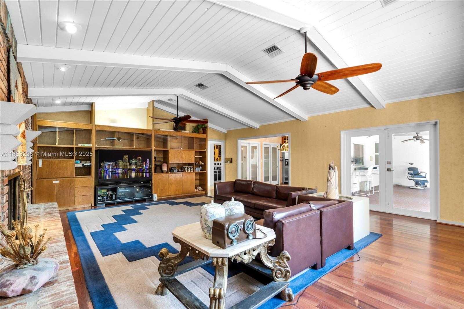 Small Image of 7210 WEST TROON CIR #., Miami Lakes Number 15