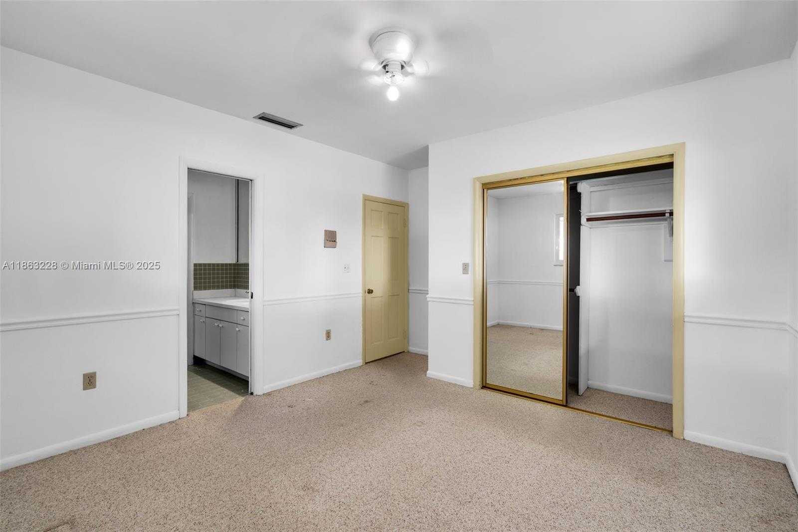 Small Image of 7210 WEST TROON CIR #., Miami Lakes Number 19