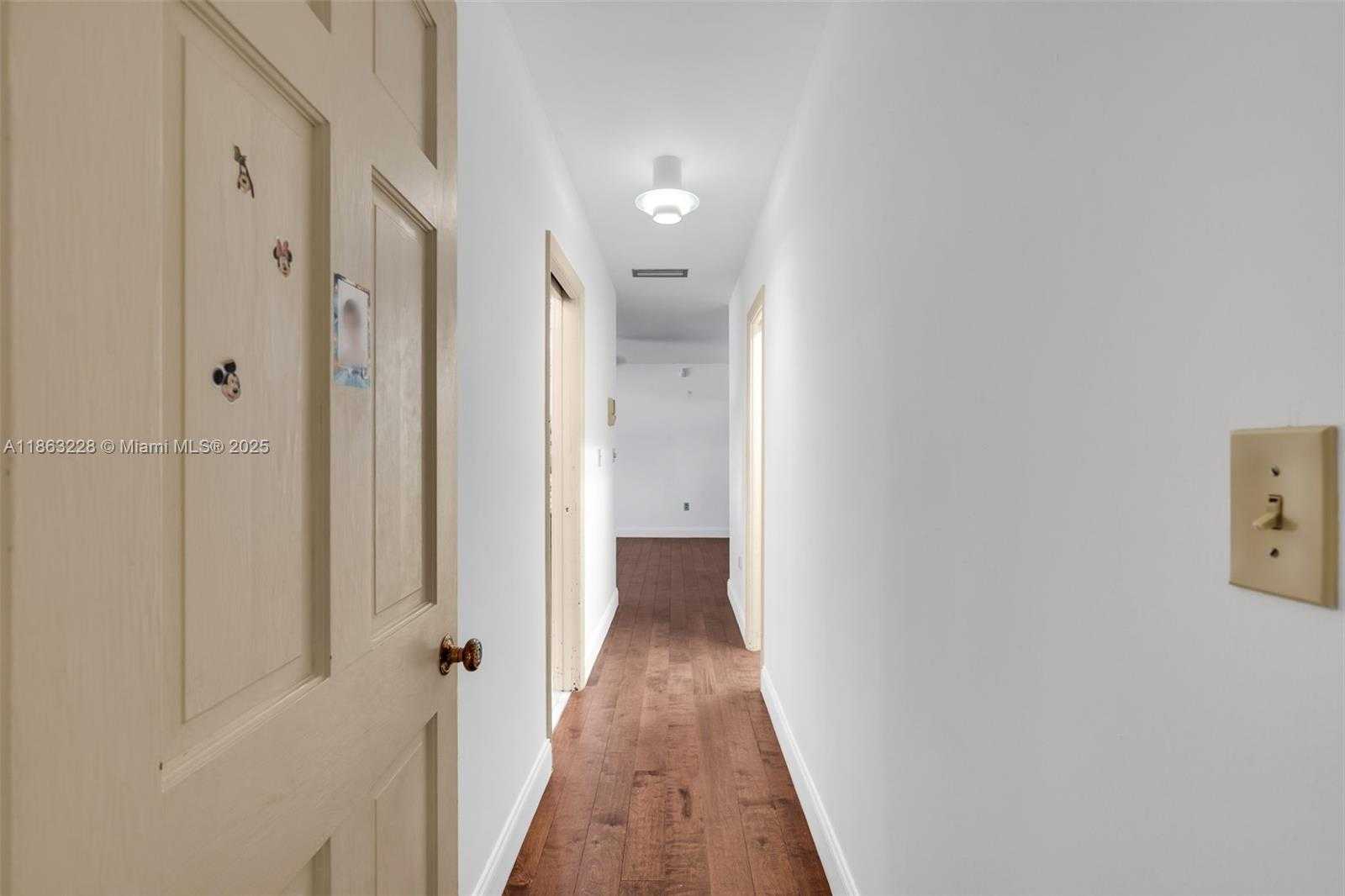 Small Image of 7210 WEST TROON CIR #., Miami Lakes Number 24