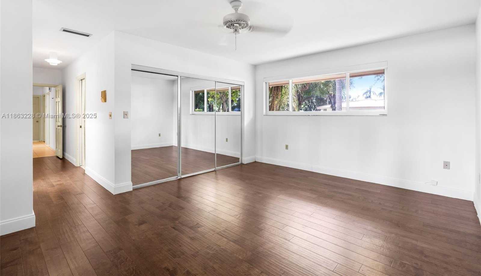 Small Image of 7210 WEST TROON CIR #., Miami Lakes Number 26