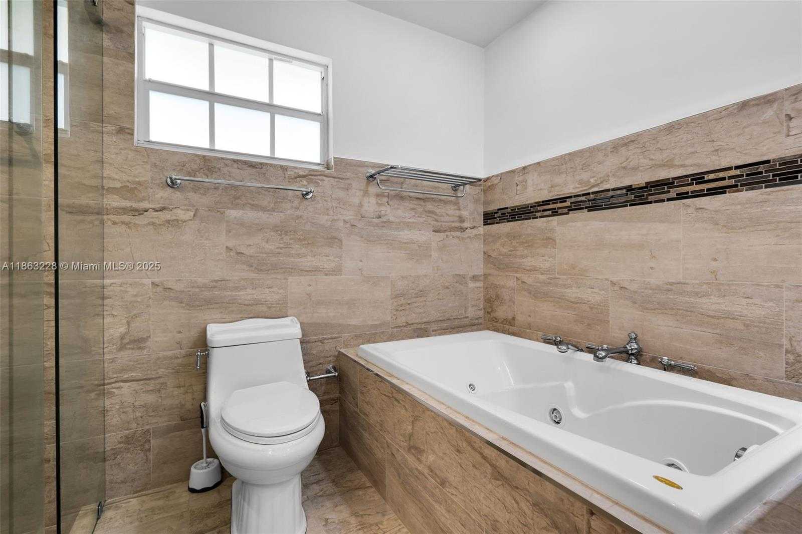 Small Image of 7210 WEST TROON CIR #., Miami Lakes Number 30