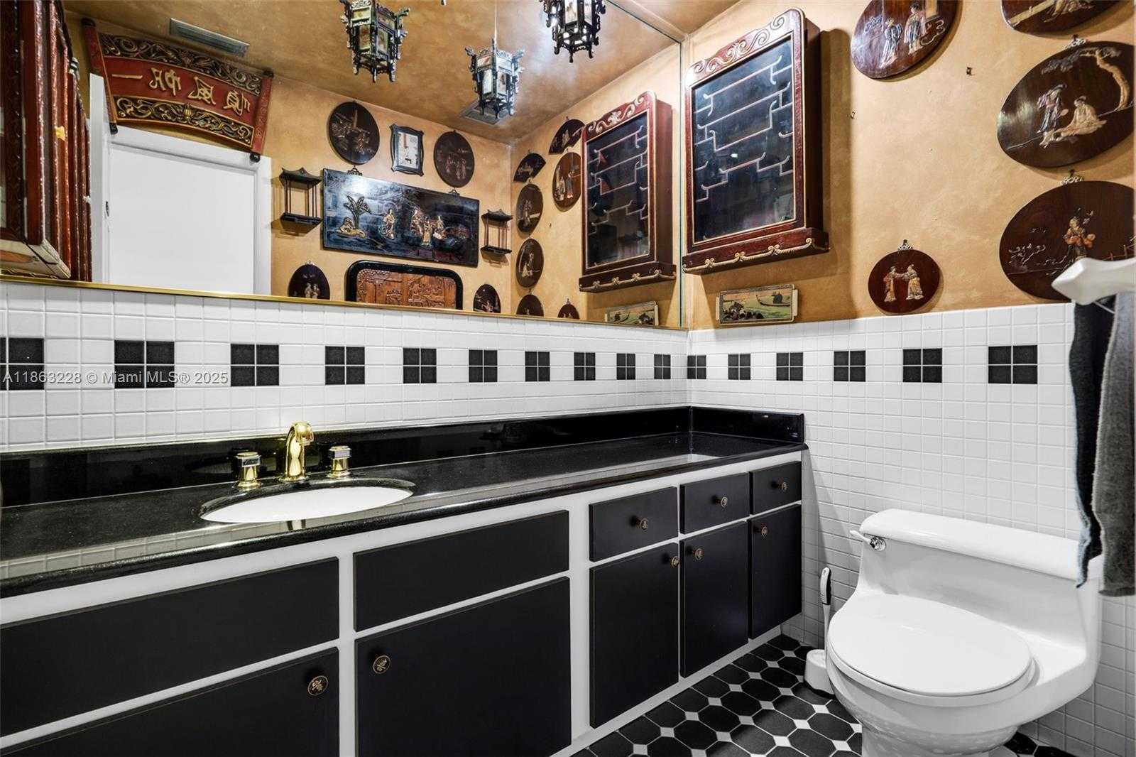 Small Image of 7210 WEST TROON CIR #., Miami Lakes Number 32