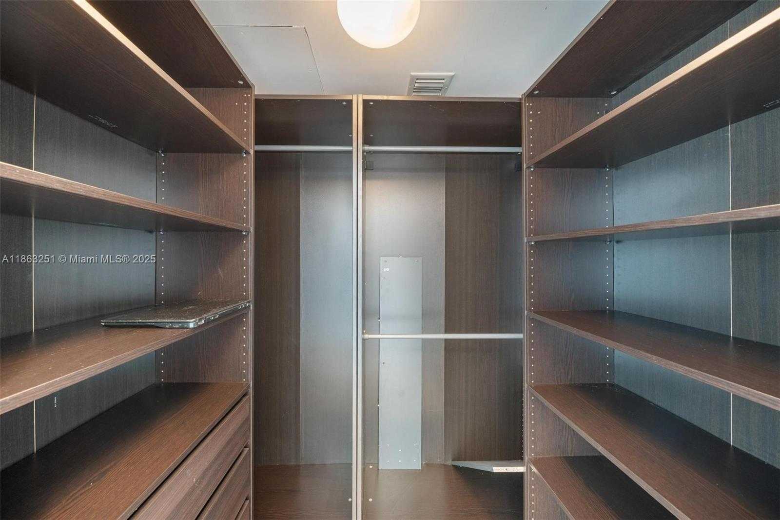 Small Image of 41 SOUTH EAST 5TH ST #1704, Miami Number 10
