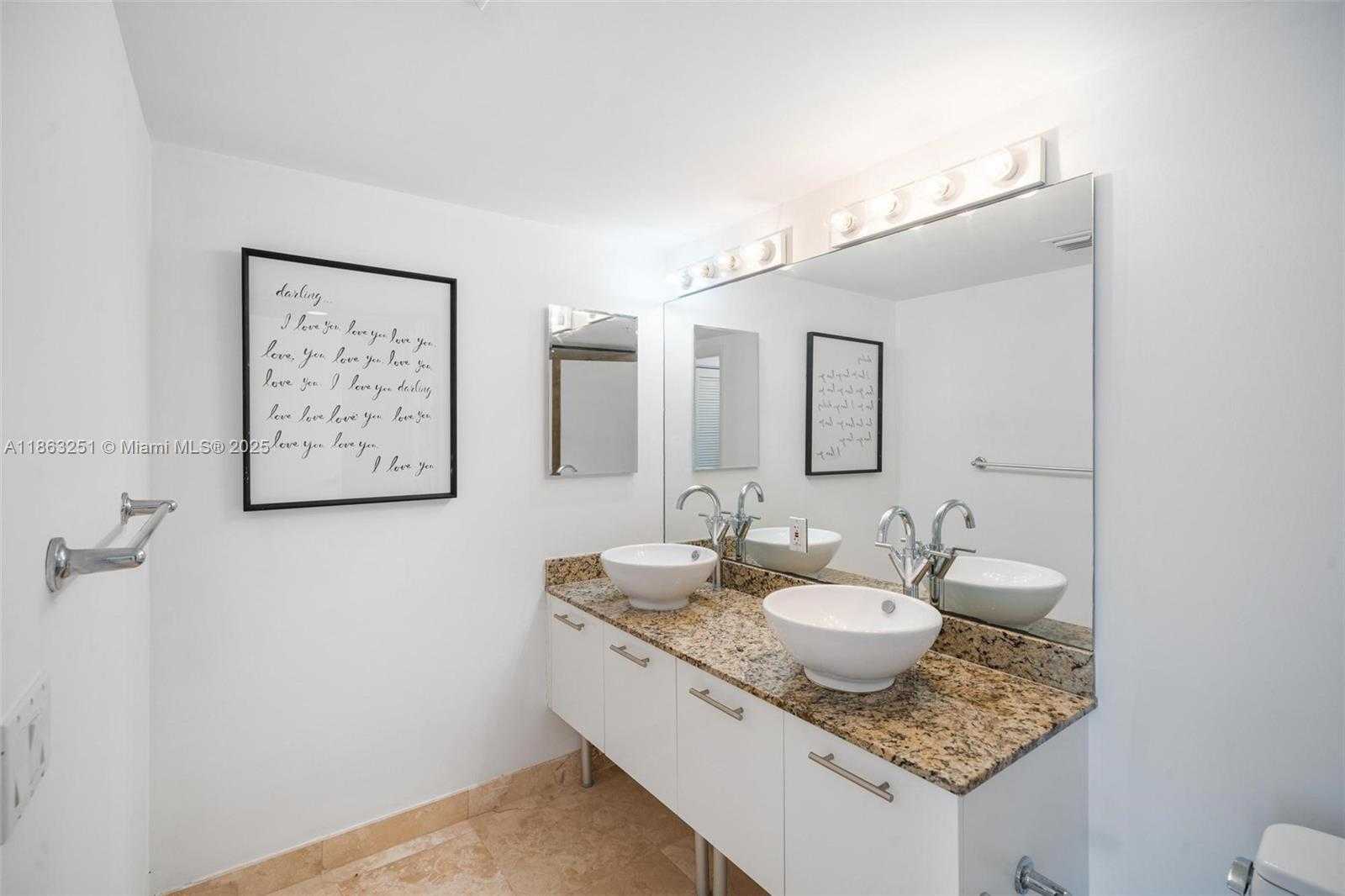 Small Image of 41 SOUTH EAST 5TH ST #1704, Miami Number 11