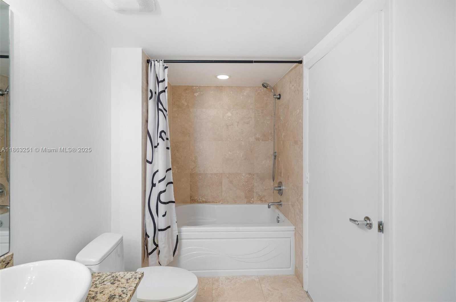 Small Image of 41 SOUTH EAST 5TH ST #1704, Miami Number 12