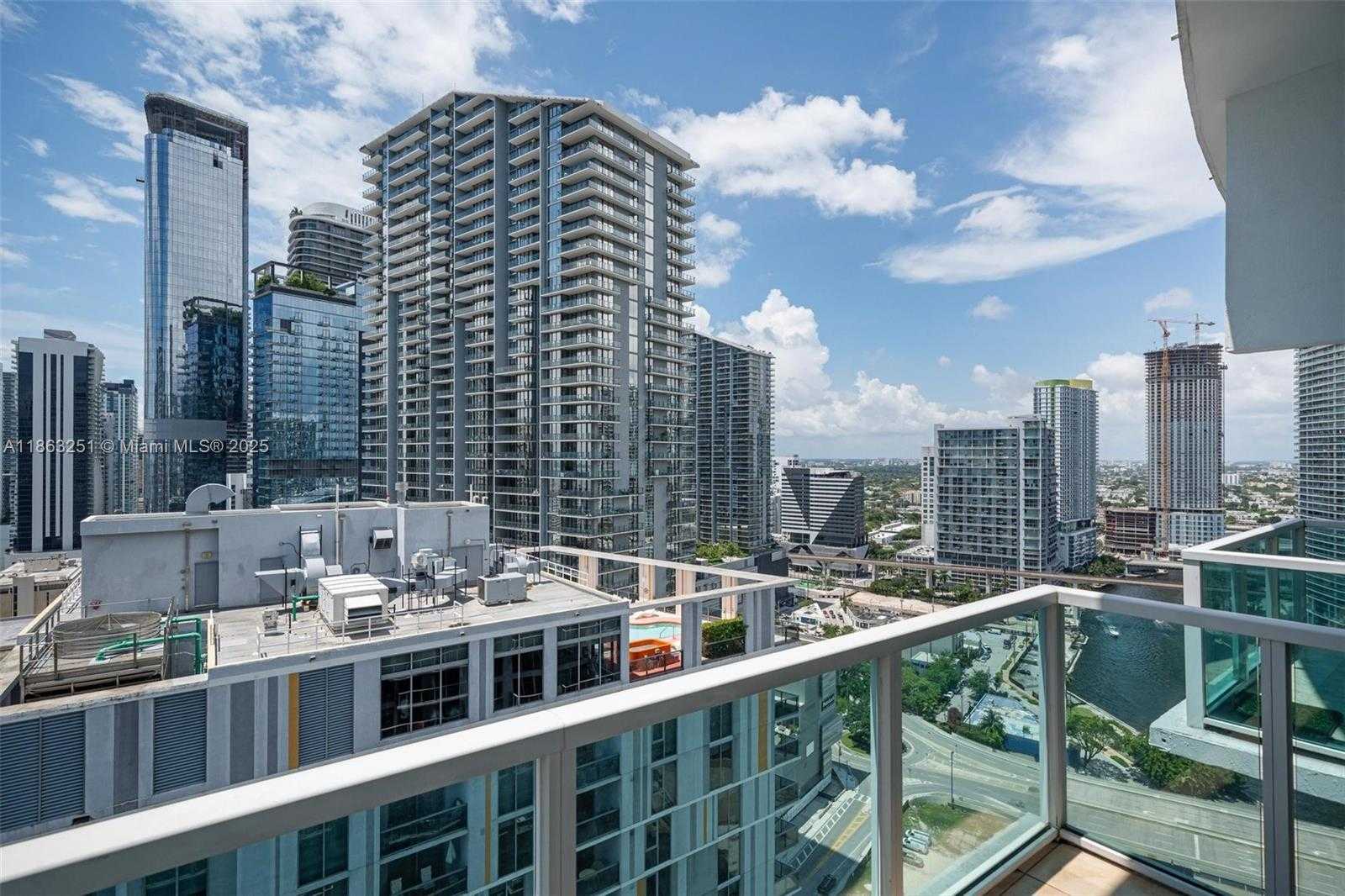 Small Image of 41 SOUTH EAST 5TH ST #1704, Miami Number 15