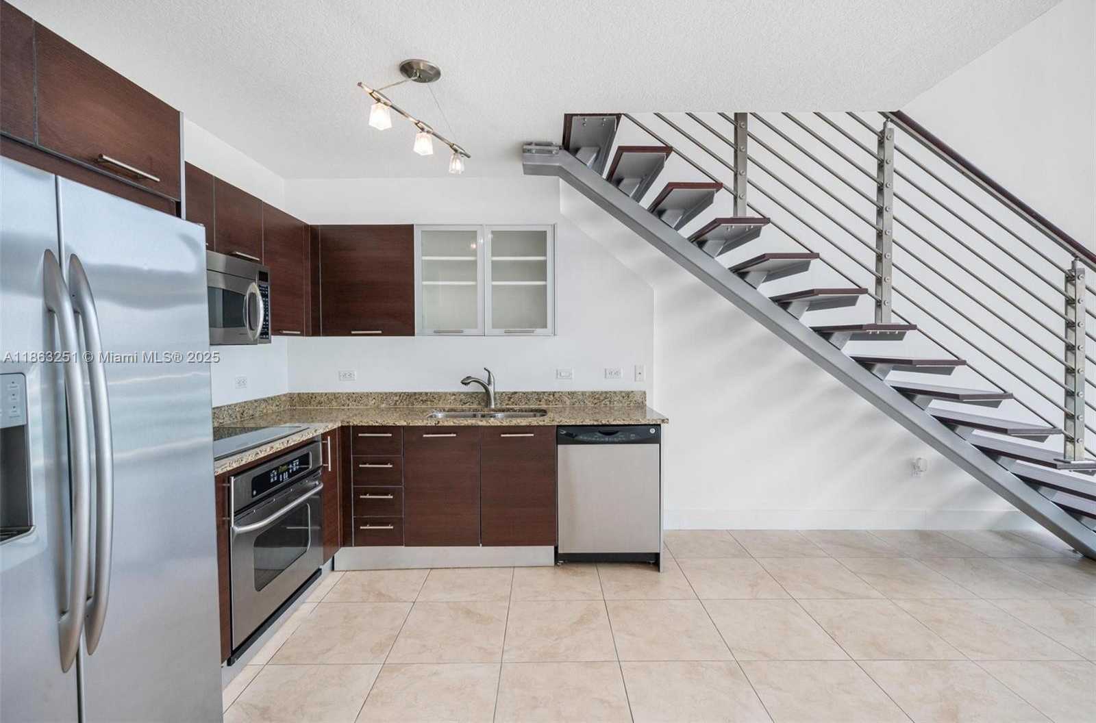 Small Image of 41 SOUTH EAST 5TH ST #1704, Miami Number 2