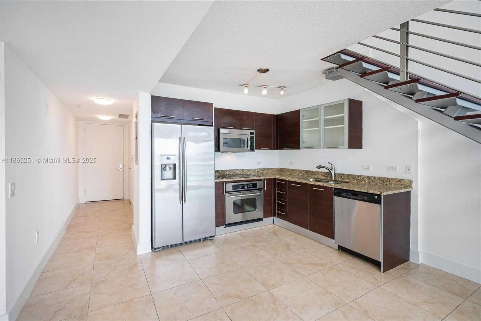 Small Image of 41 SOUTH EAST 5TH ST #1704, Miami Number 3